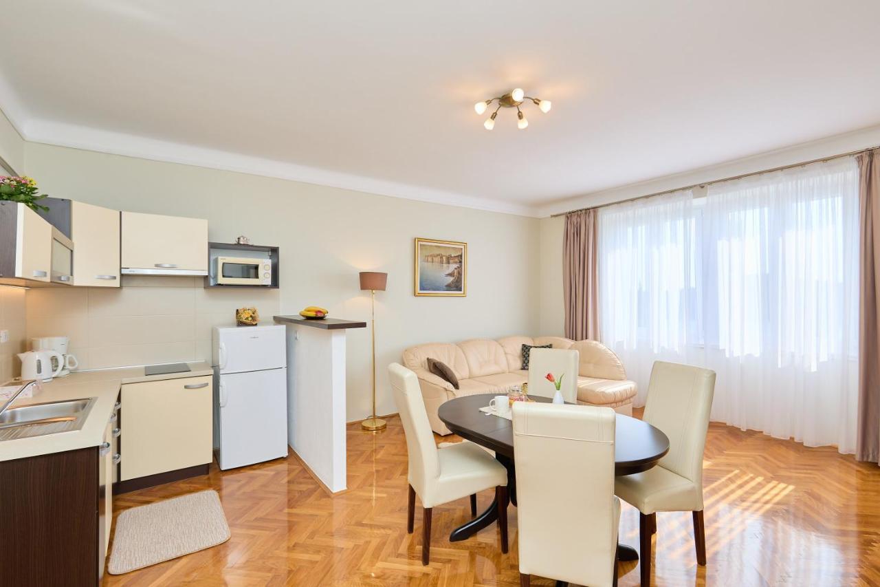 Seaview Apartment Ploce Ragusa Esterno foto